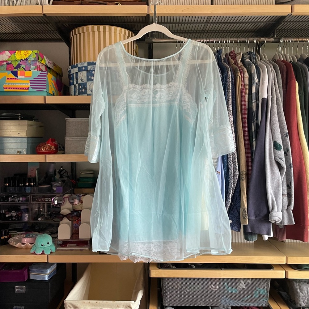 Vintage Evette blue nightgown chemise babydoll set, medium